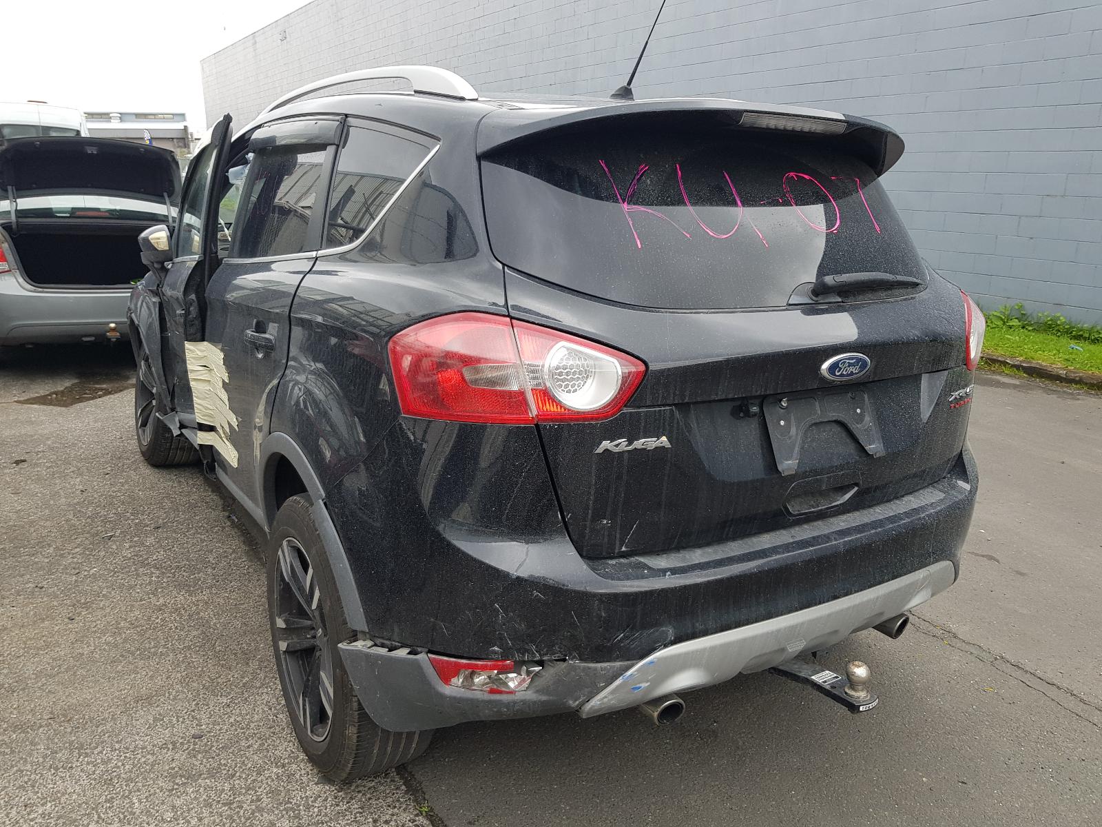 Ford Kuga - TE 2012-2013
