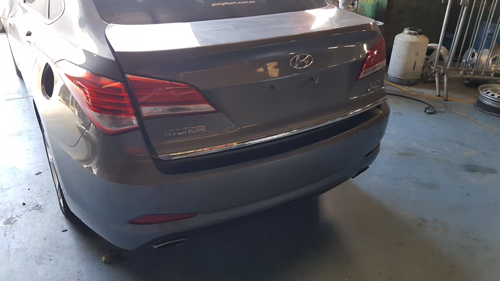Hyundai i45 - 2010-2013