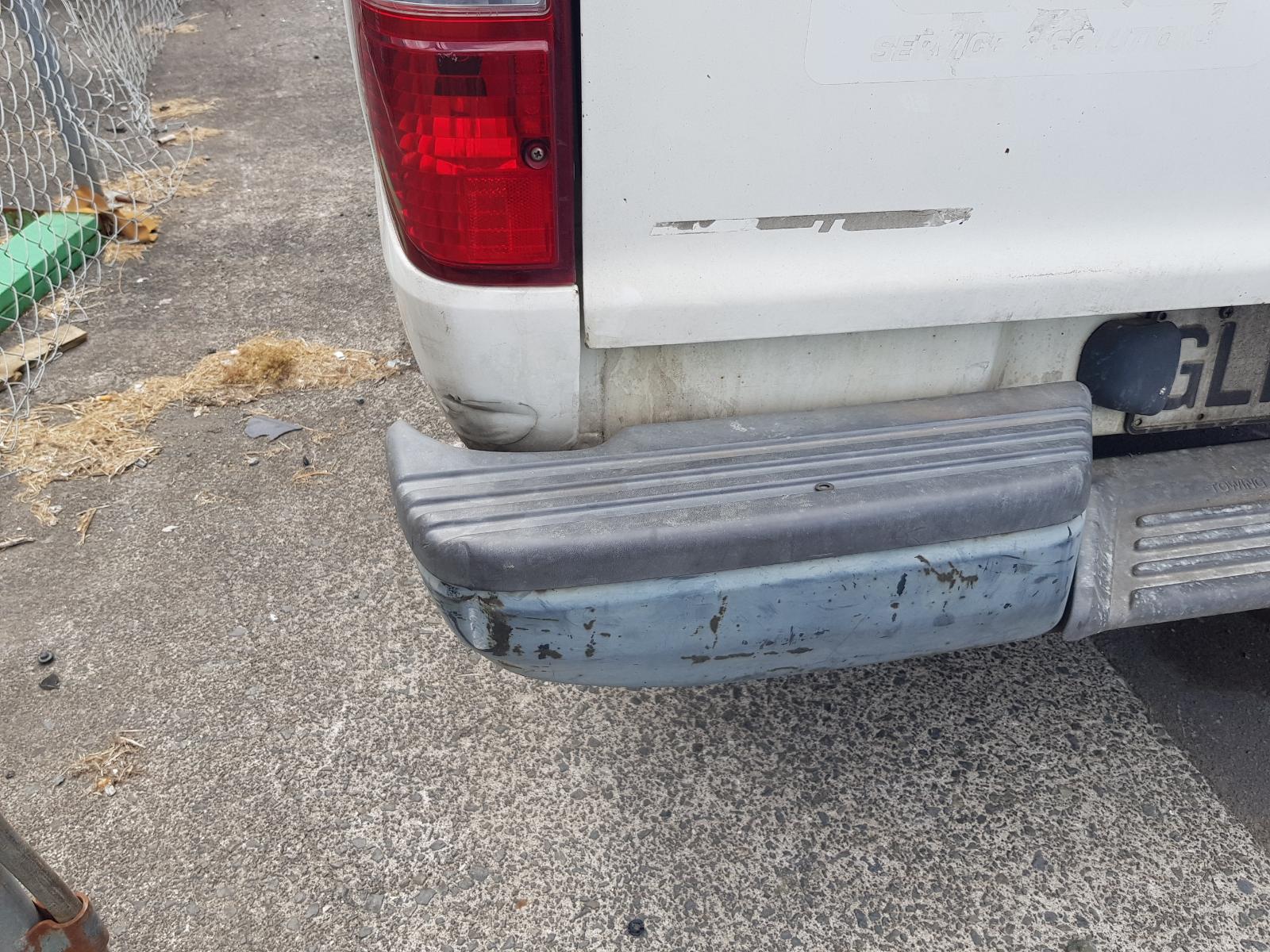 Ford Courier - UT 2005-2006