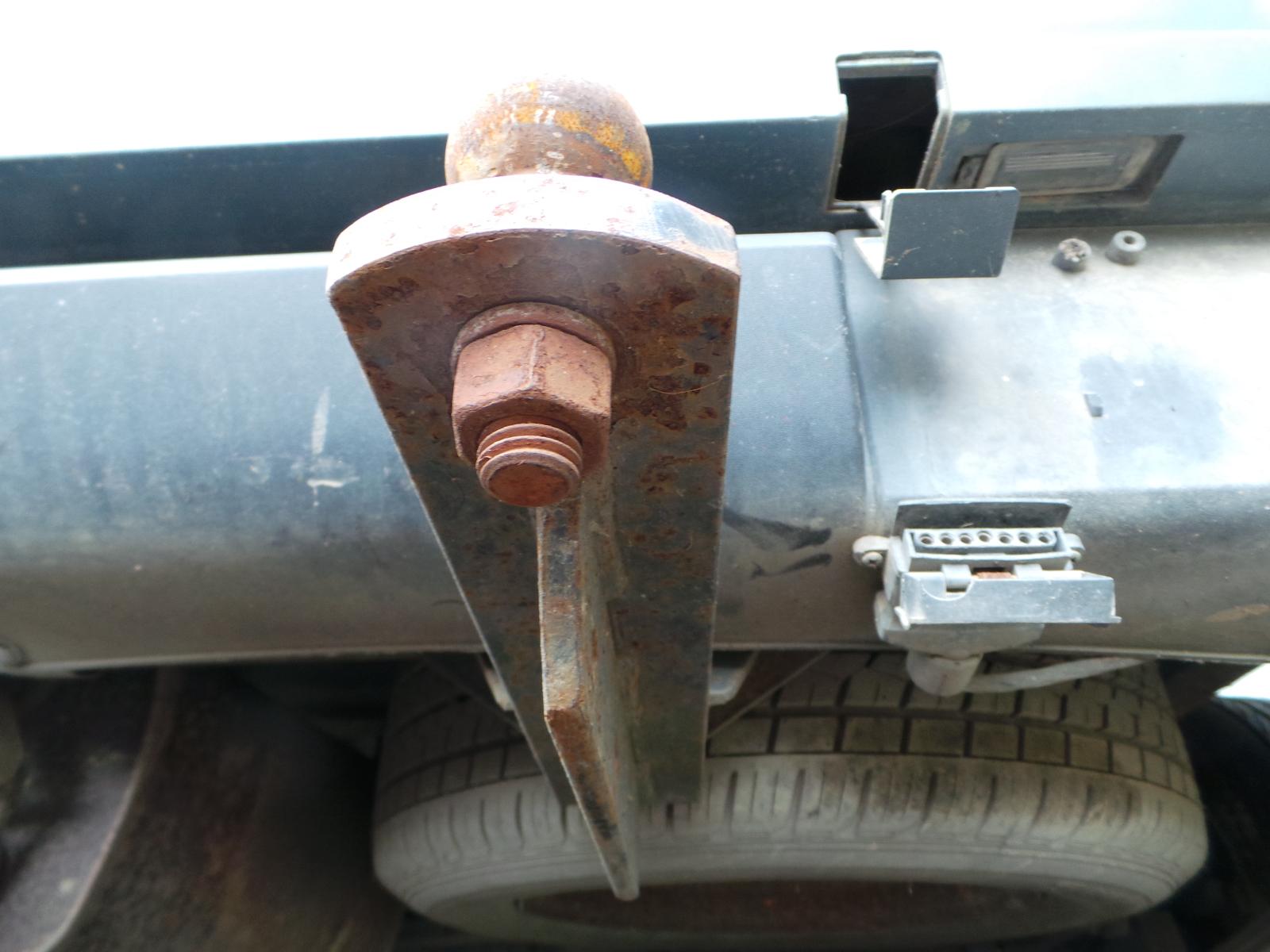 Holden Crewman - VZ  2004-2007