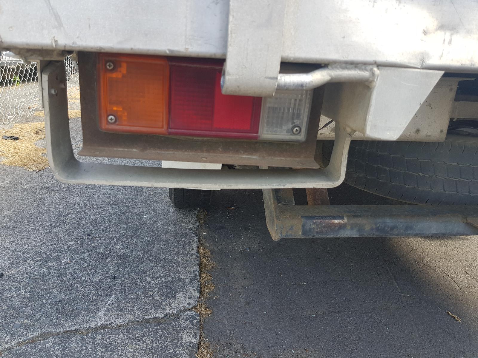 Ford Courier - 03-05