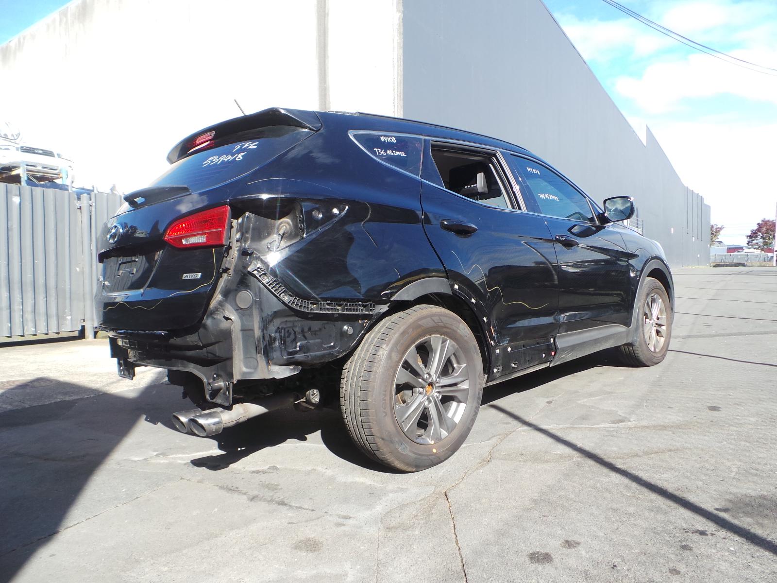 Hyundai Santa Fe - 2013-Present