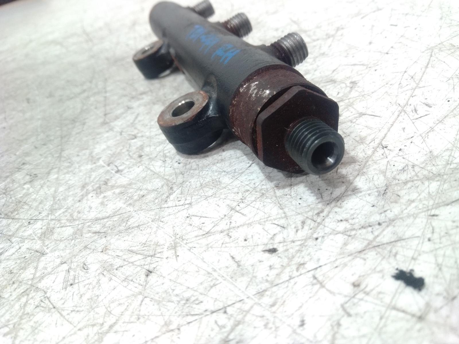 Injection Rail