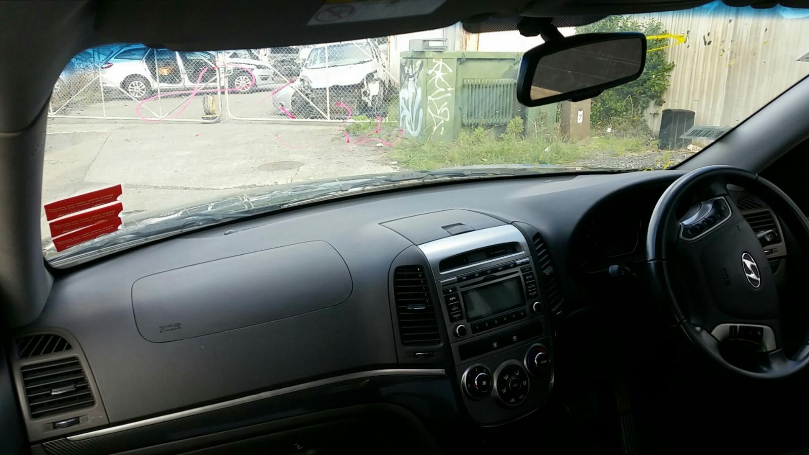 Hyundai Santa Fe - 2006-2012