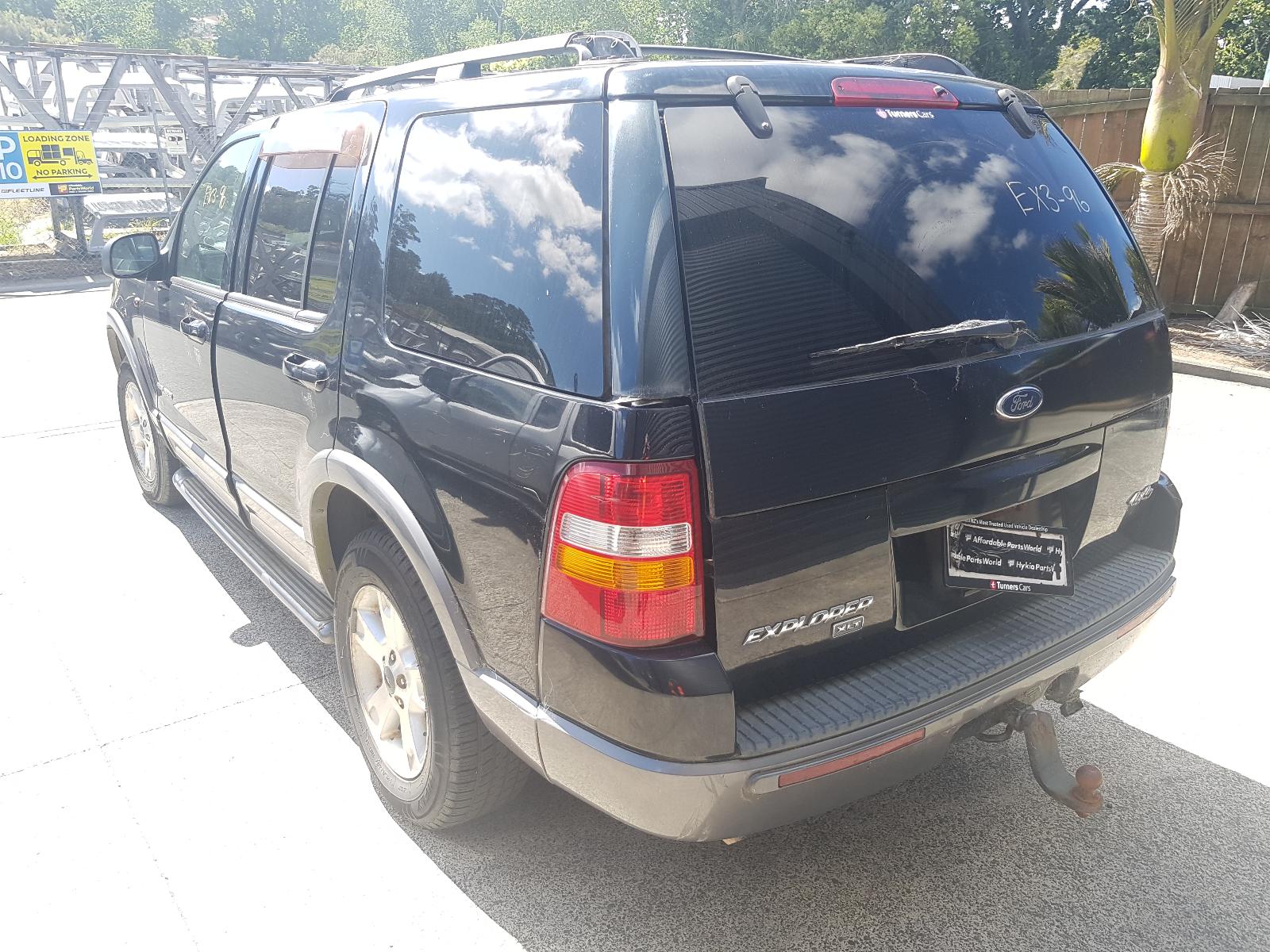 Ford Explorer - UT 2001-2005