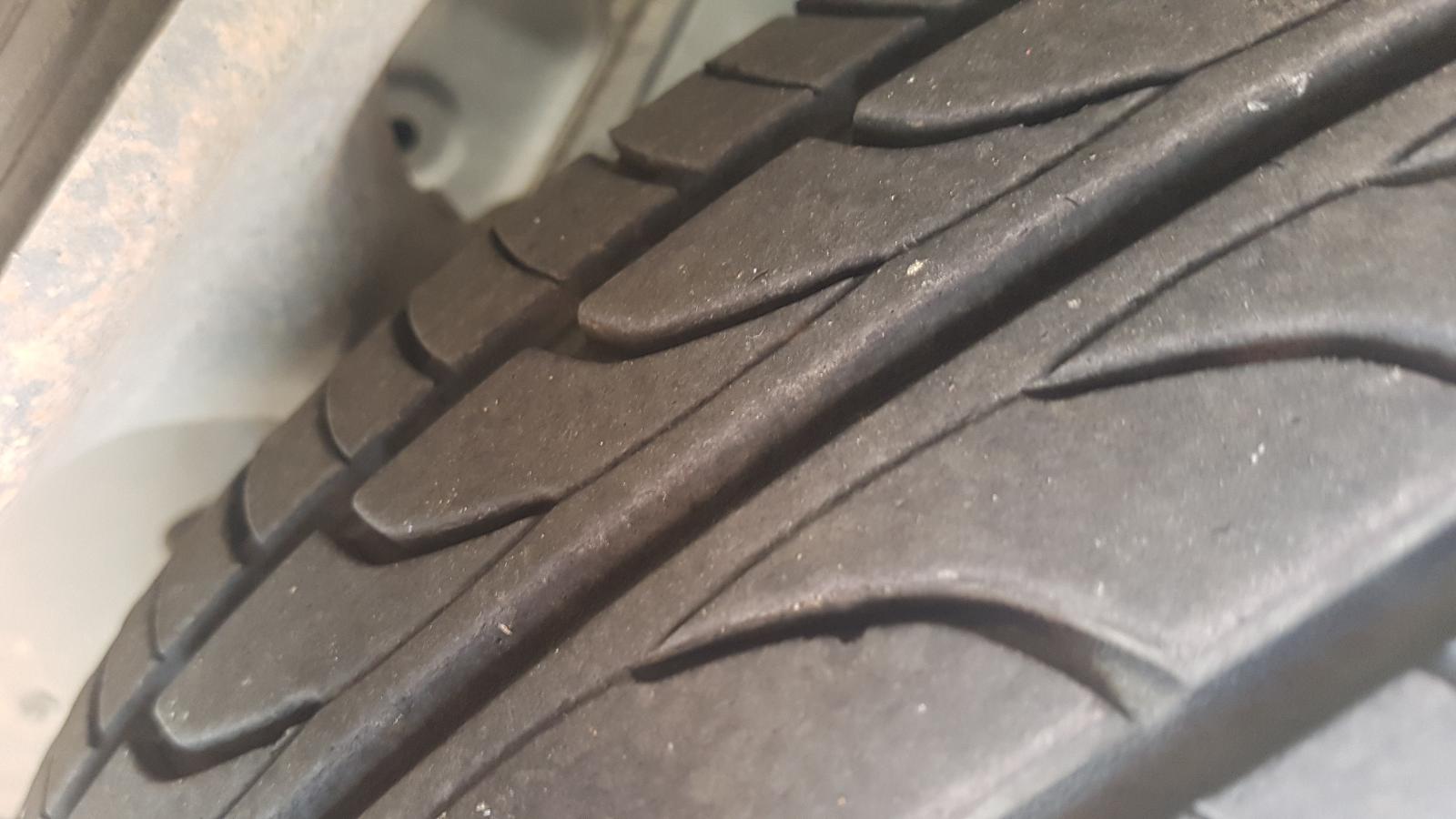 Holden Commodore - VY  2002-2004