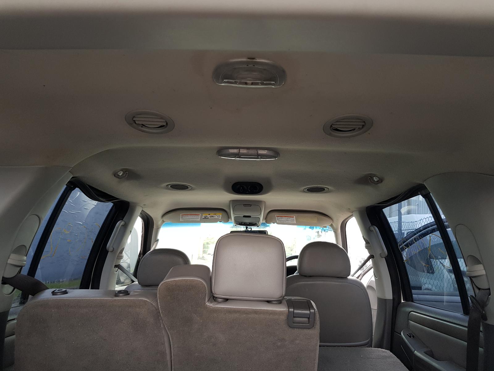 Ford Explorer - UT 2001-2005