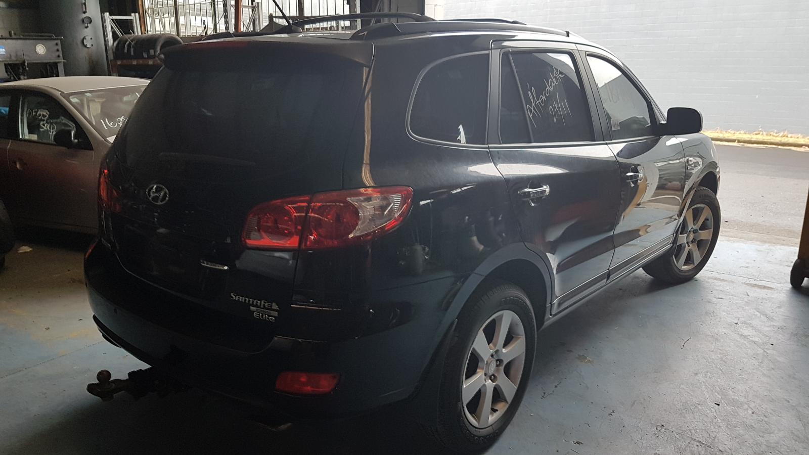 Hyundai Santa Fe - 2006-2012