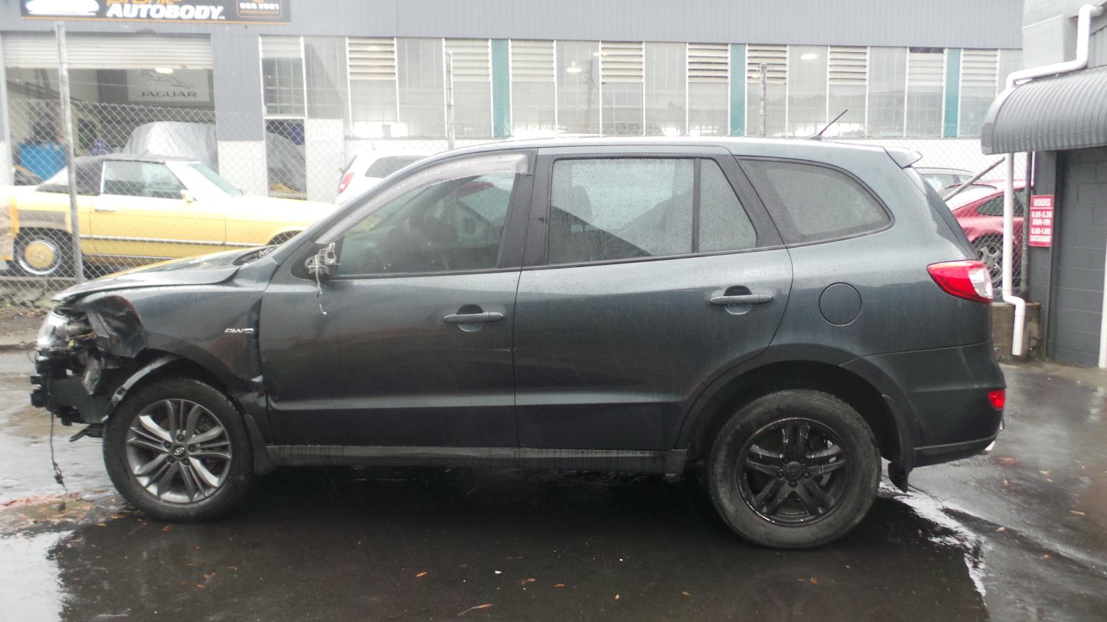 Hyundai Santa Fe - 2006-2012