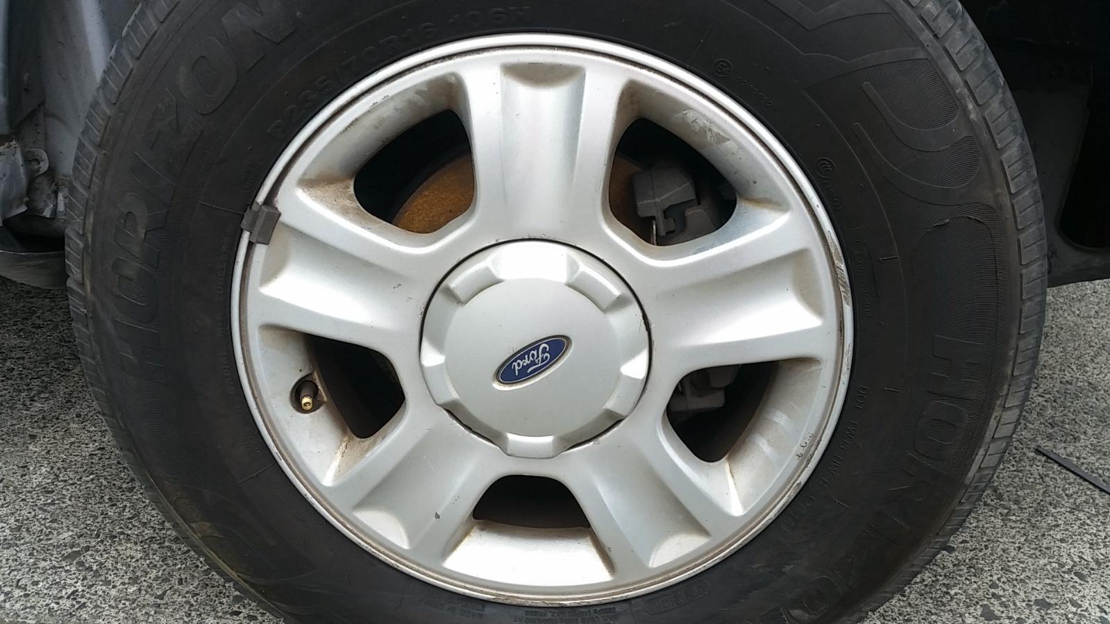 Ford Escape - EP 2001-2003