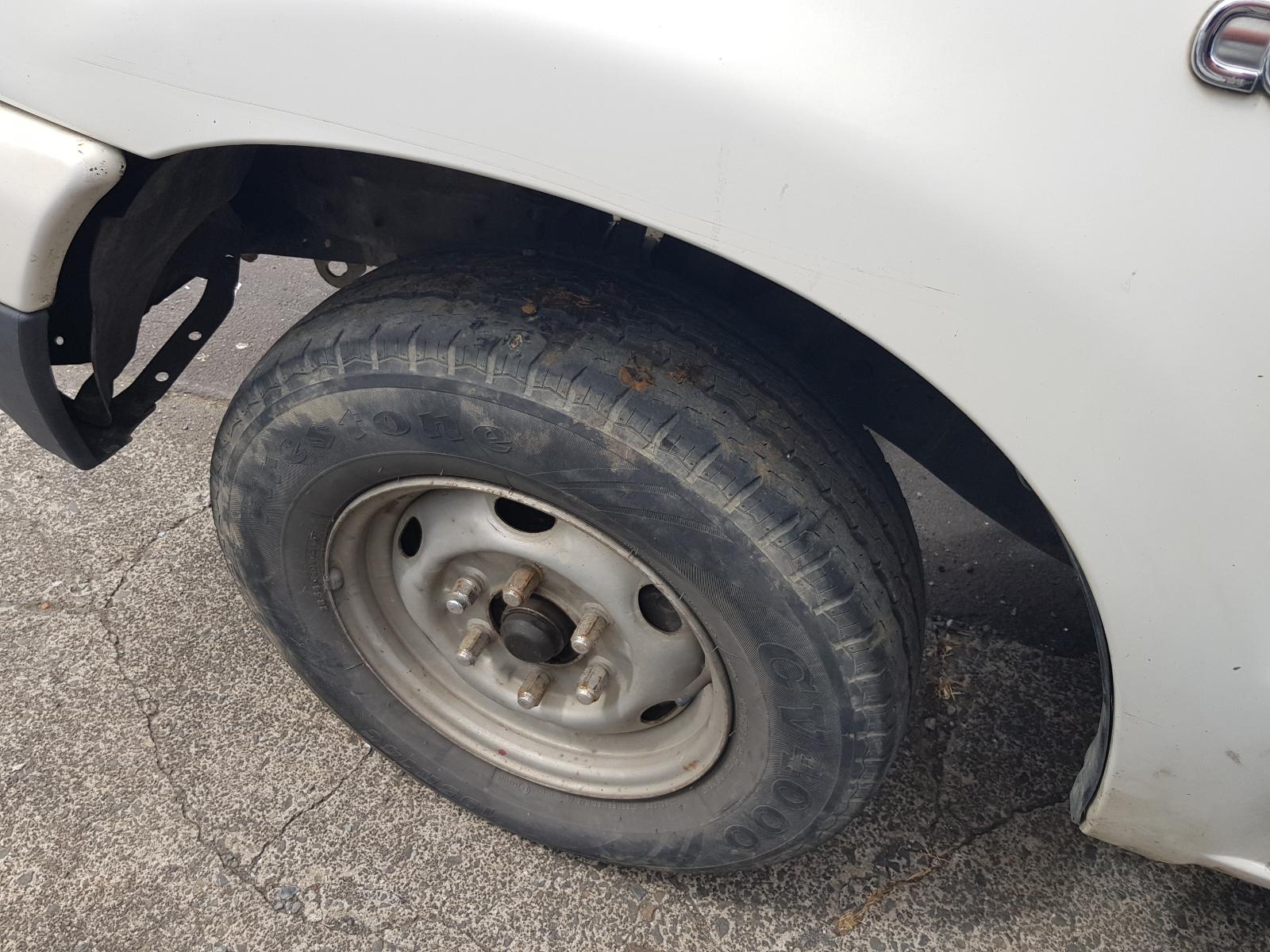 Ford Courier - UT 2005-2006