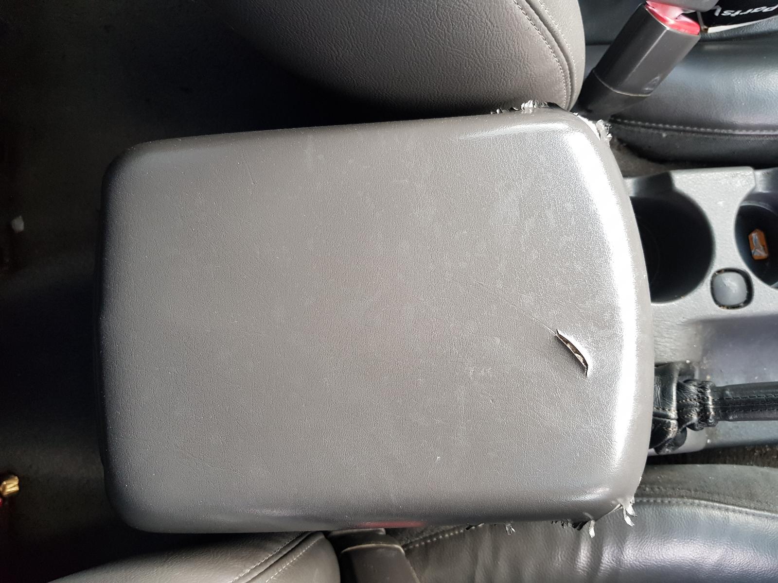 Ford Explorer - UT 2001-2005