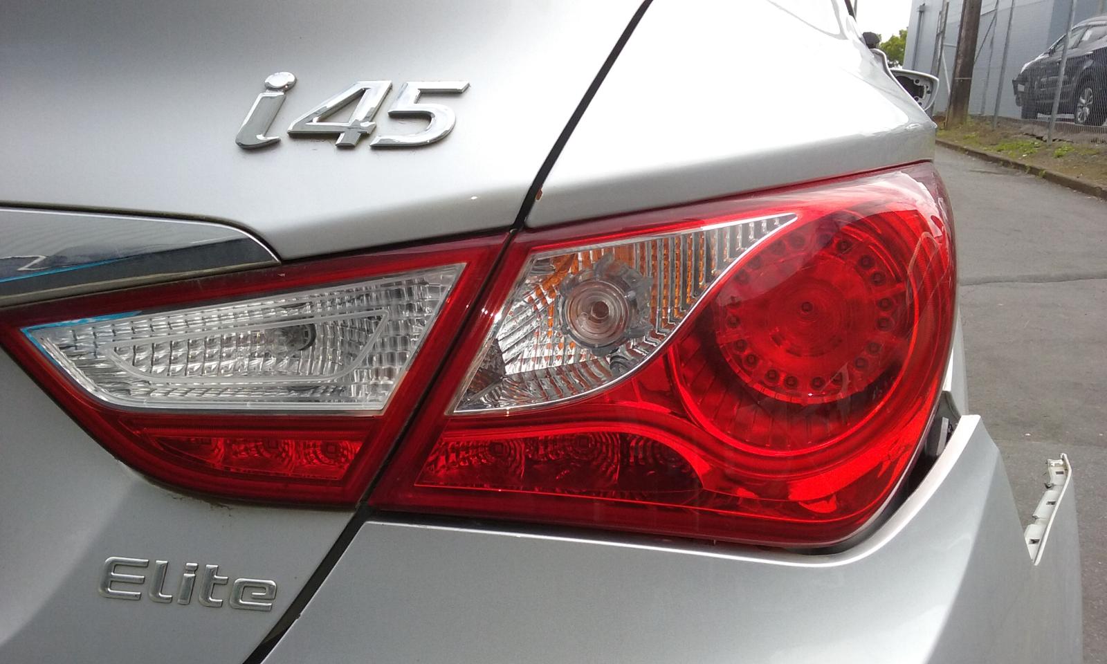 Hyundai i45 - 2010-2013