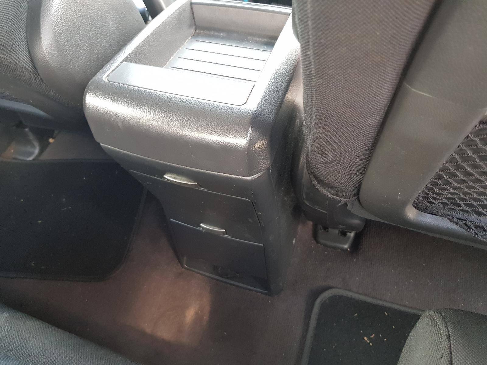 Holden Captiva - Captiva 7 2011-Present