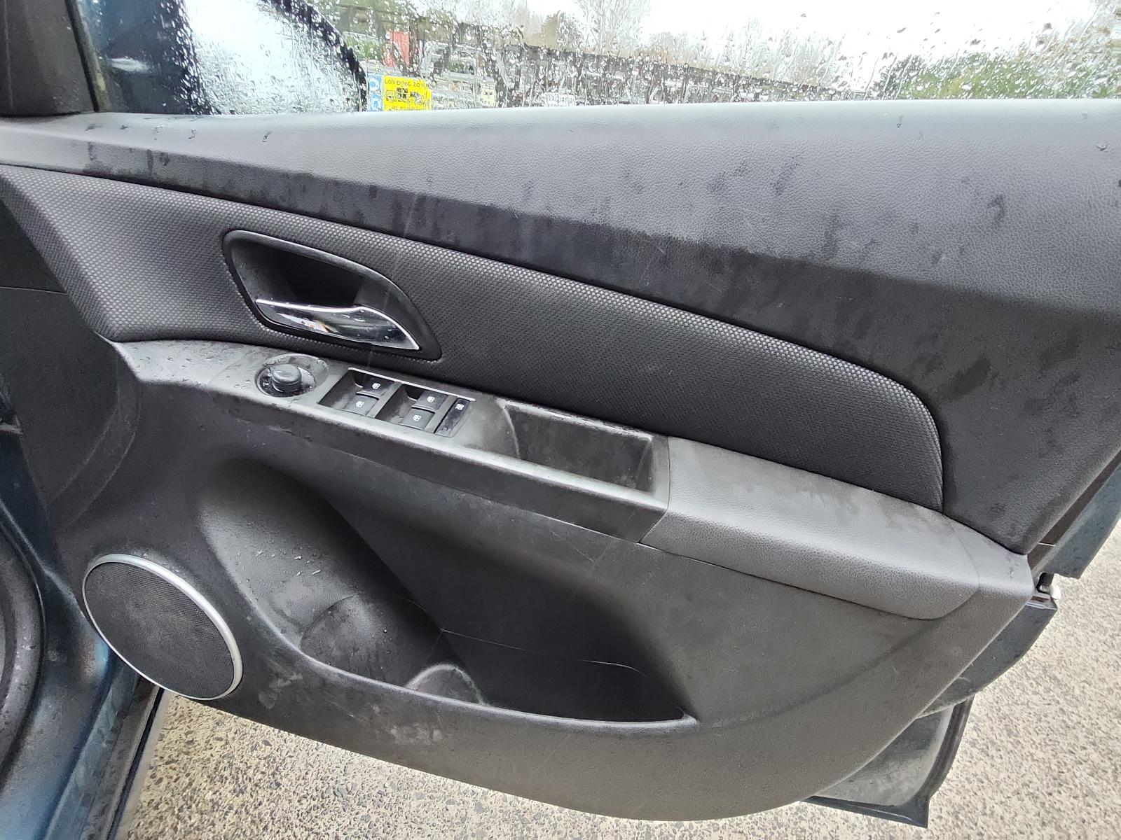 Holden Cruze - 2009-Present