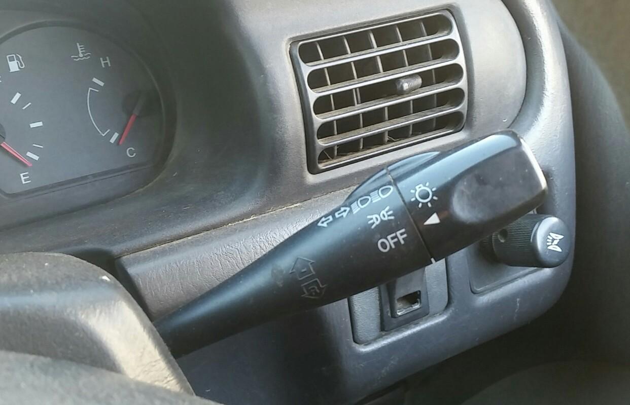 Ford Courier - 03-05