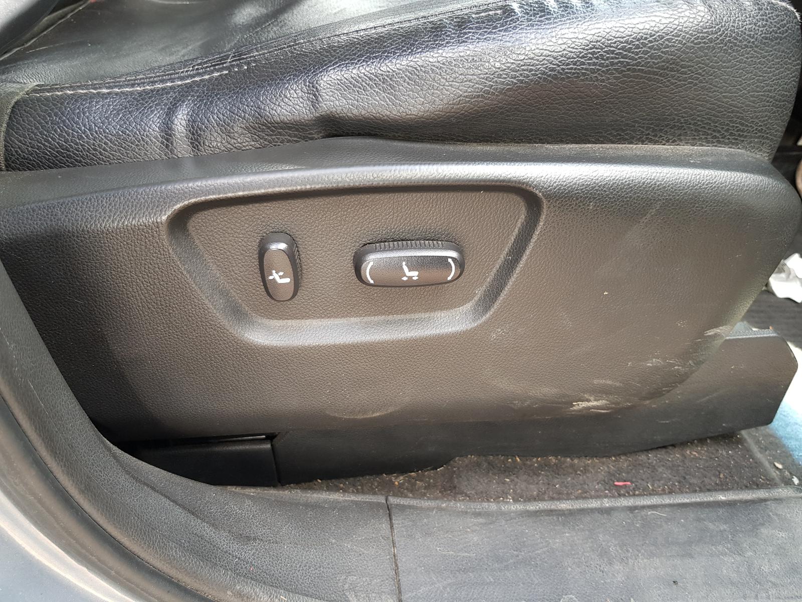 Holden Captiva - Captiva 7 2011-Present