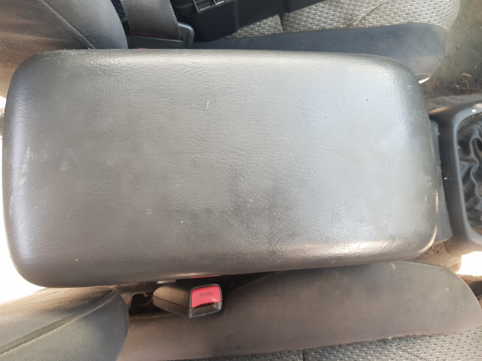 Ford Courier - 03-05