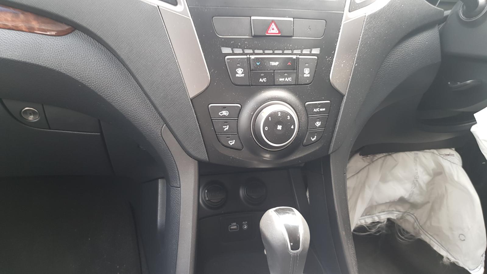 Hyundai Santa Fe - 2013-Present