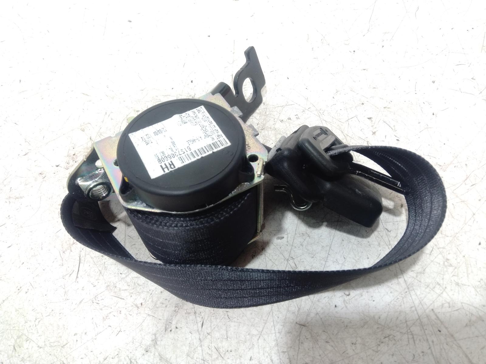 Seat_Belt_Stalk