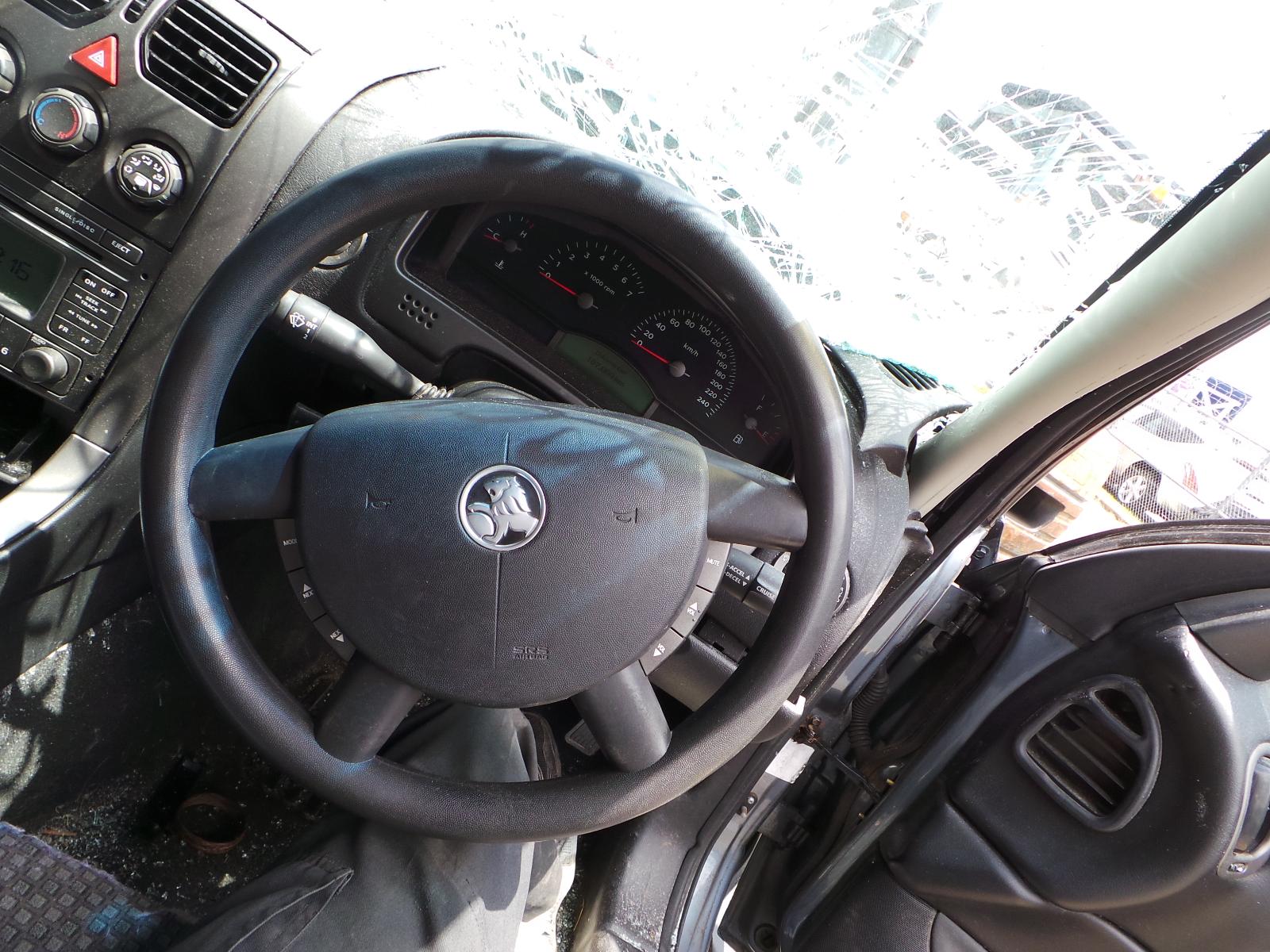 Holden Adventra - VZ 2005-2007