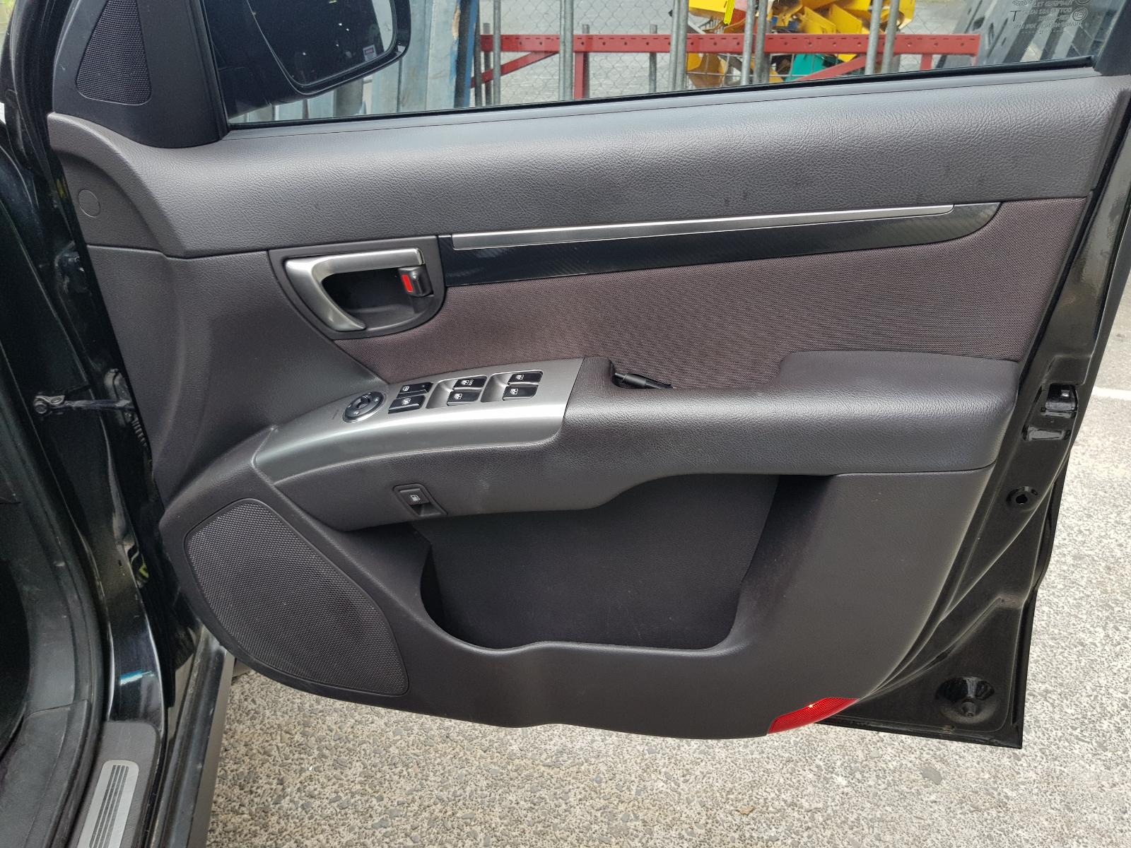 Hyundai Santa Fe - 2006-2012