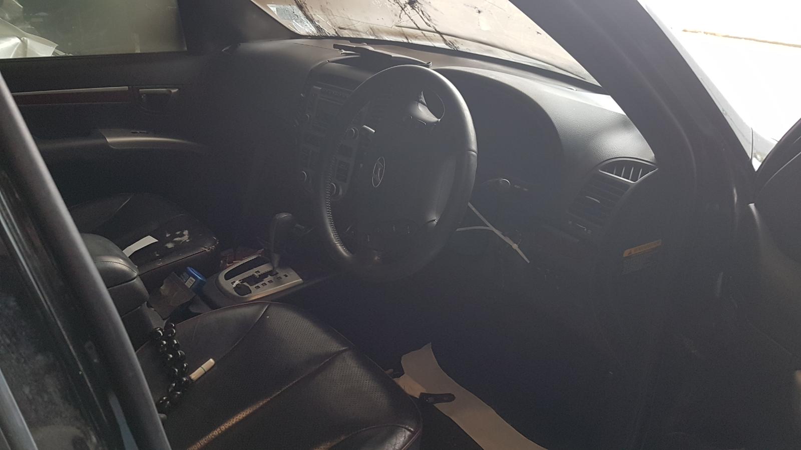 Hyundai Santa Fe - 2006-2012