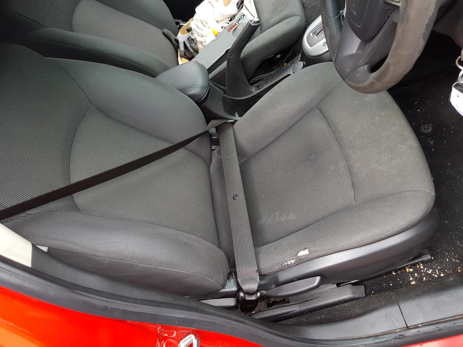 Holden Cruze - 2009-Present