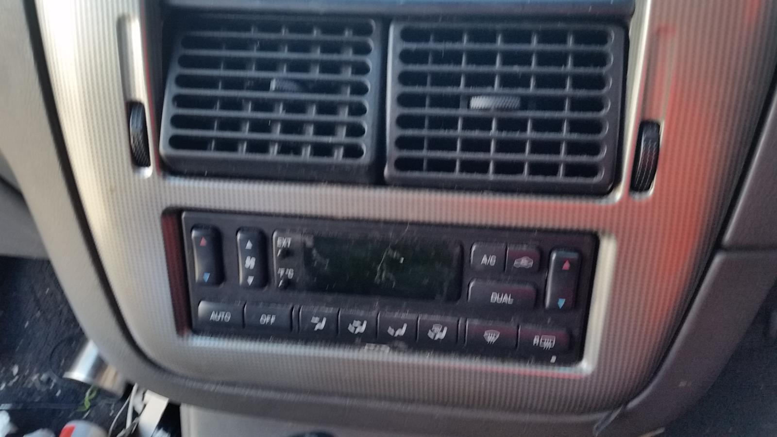 Ford Explorer - UT 2001-2005