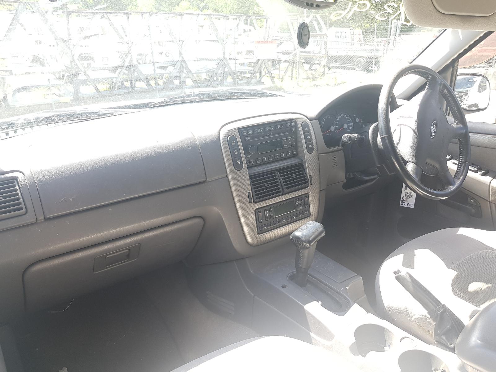 Ford Explorer - UT 2001-2005