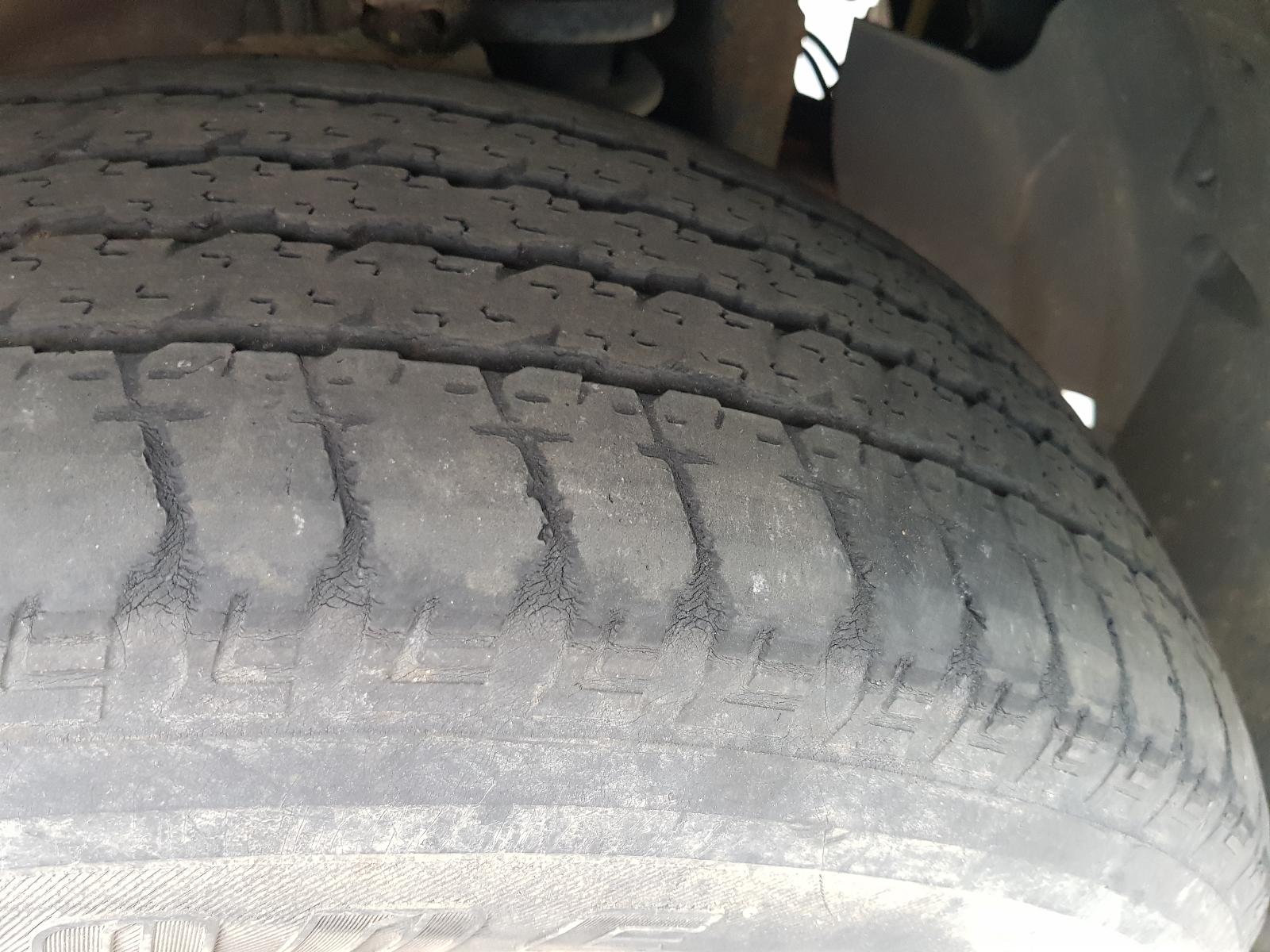 Ford Explorer - UT 2001-2005