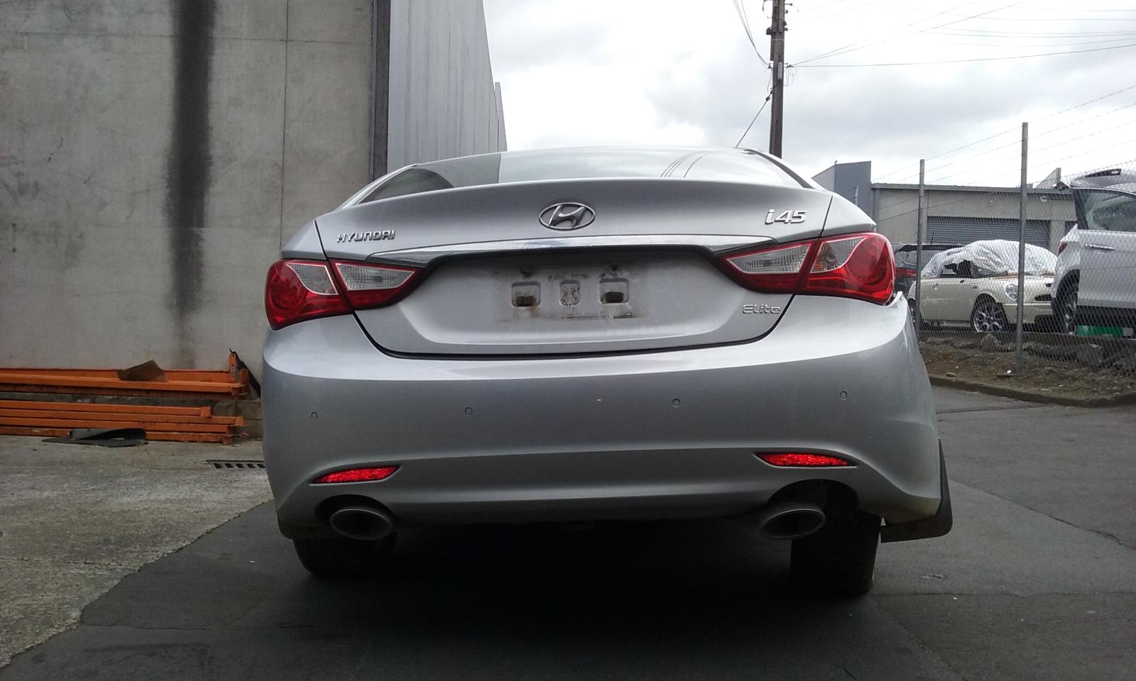 Hyundai i45 - 2010-2013