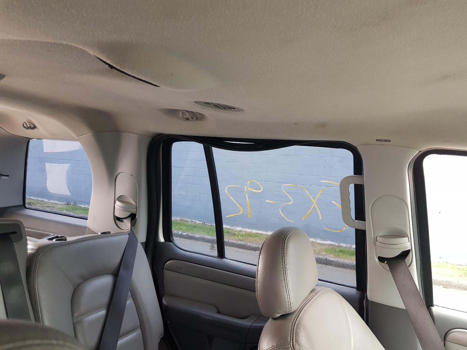 Ford Explorer - UT 2001-2005