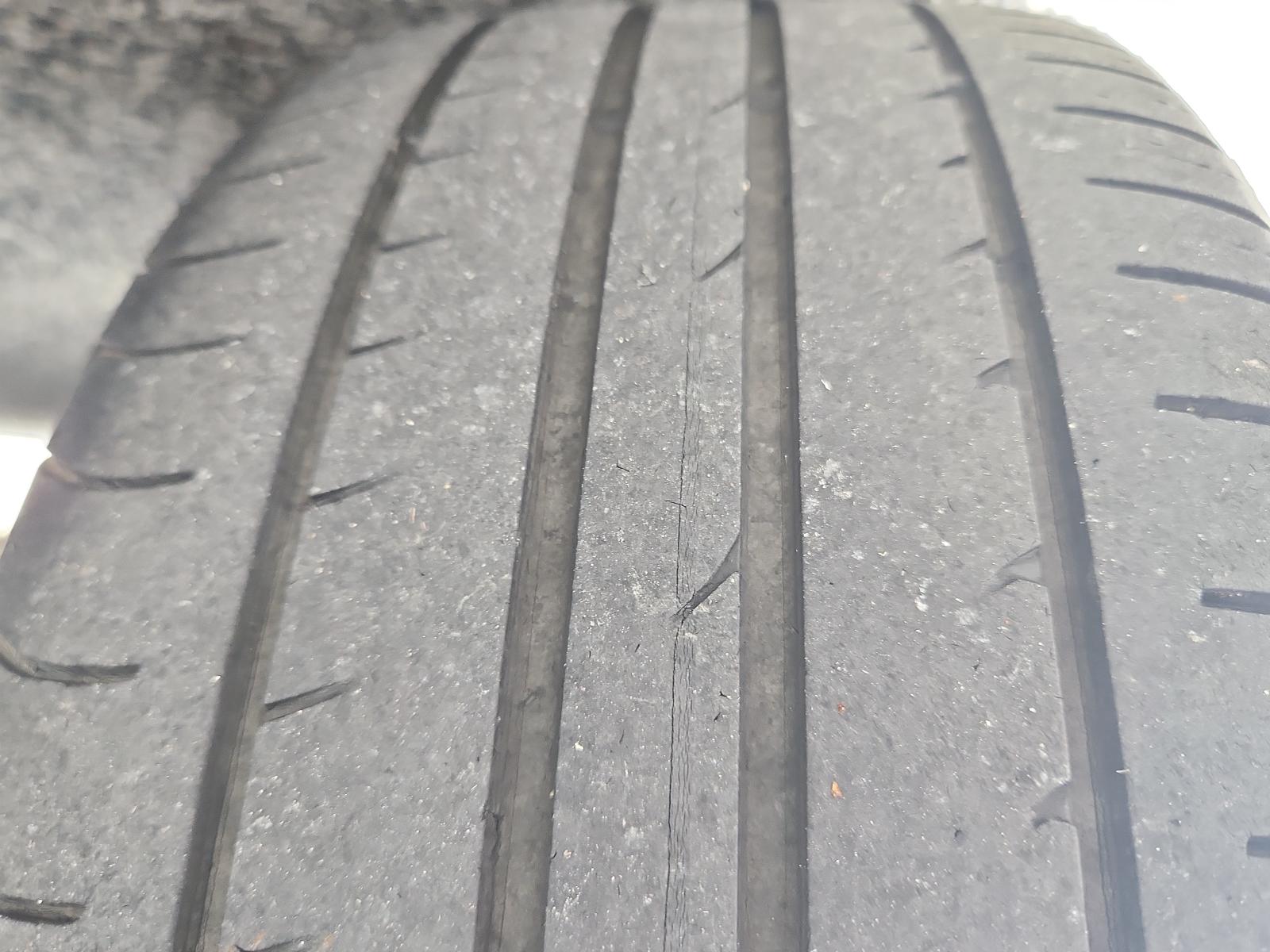 Holden Cruze - 2009-Present