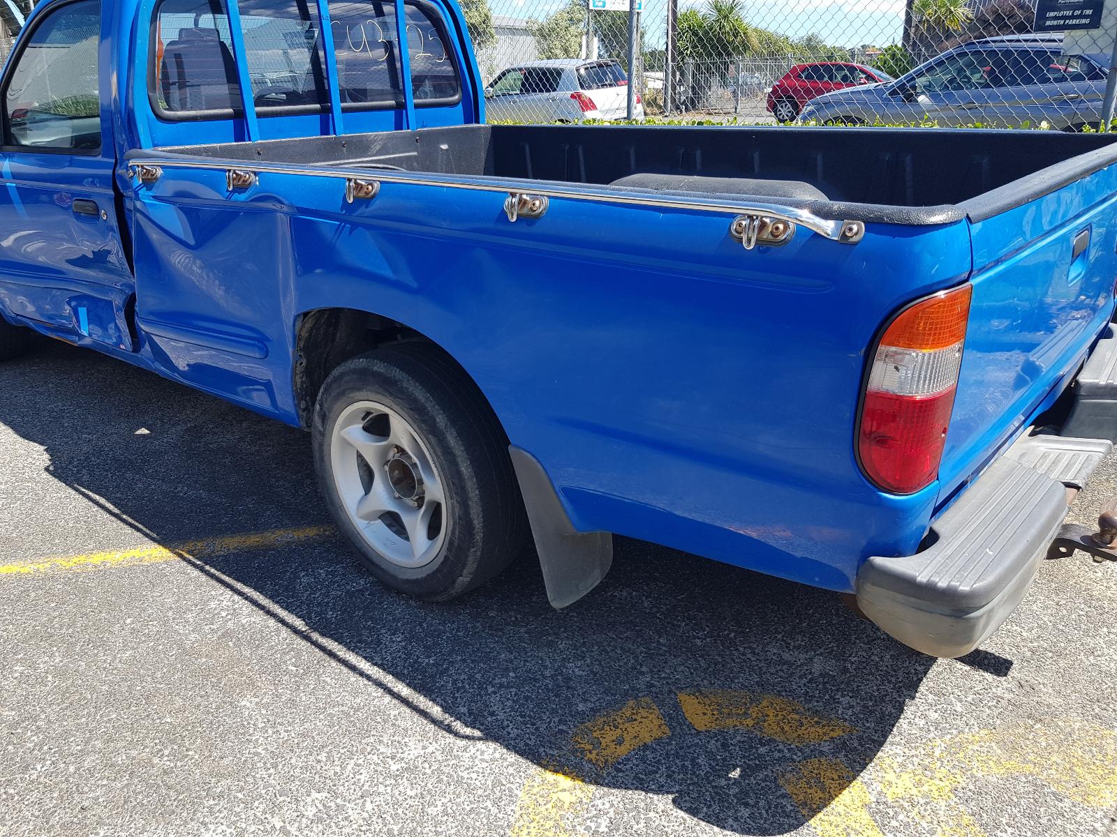 Ford Courier - 03-05