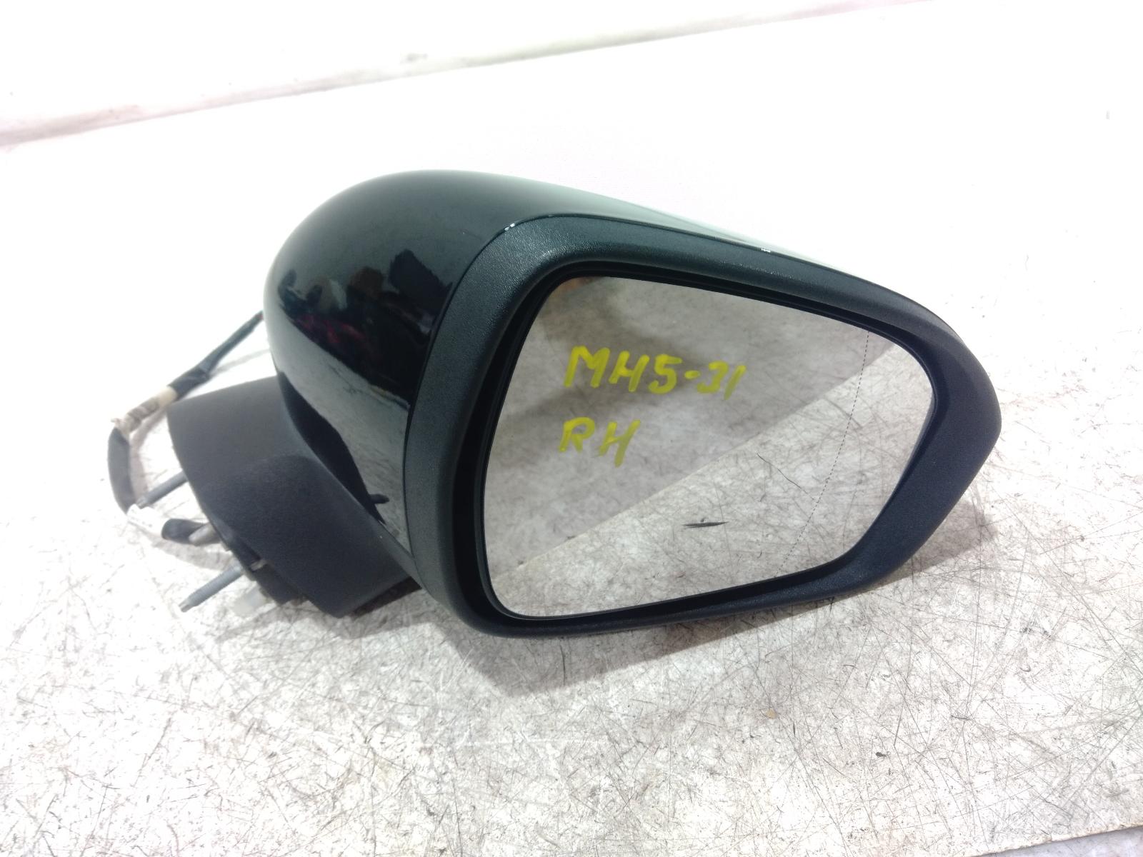 Right_Door_Mirror