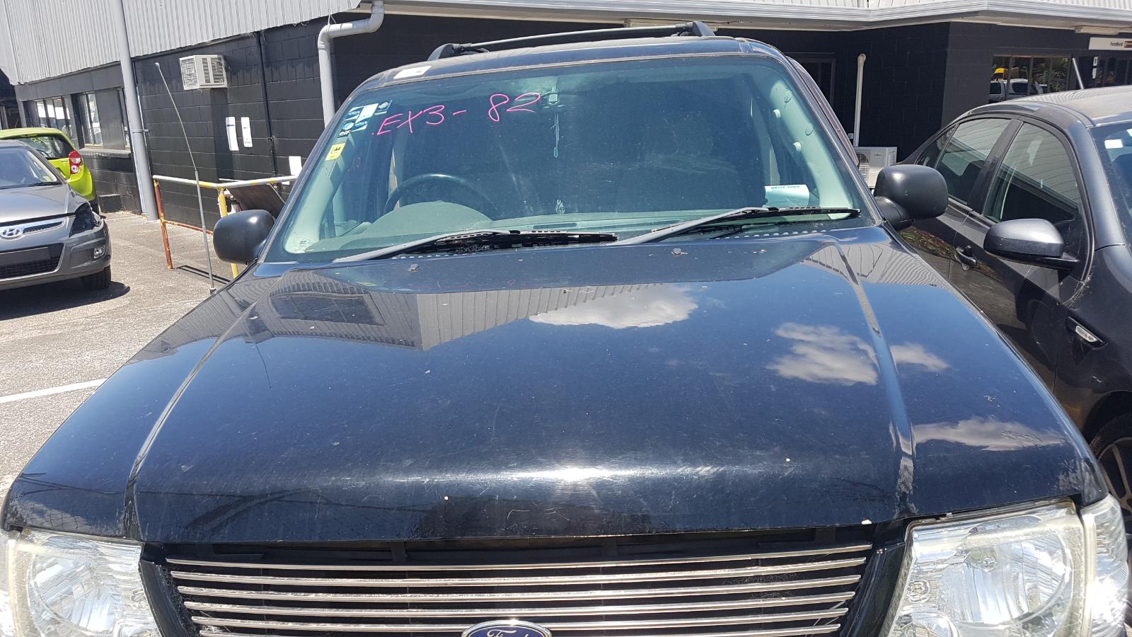 Ford Explorer - UT 2001-2005