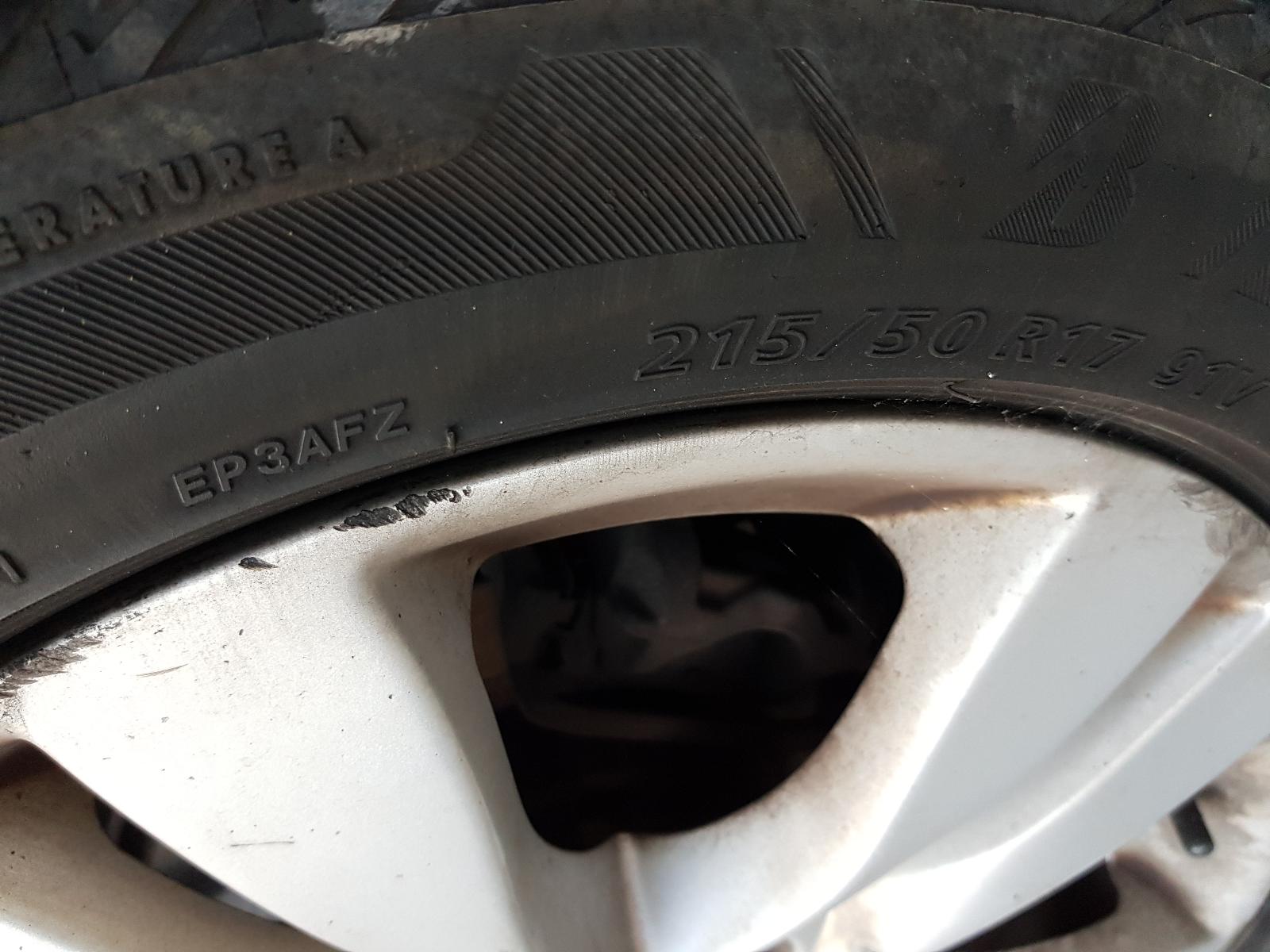 Holden Cruze - 2009-Present