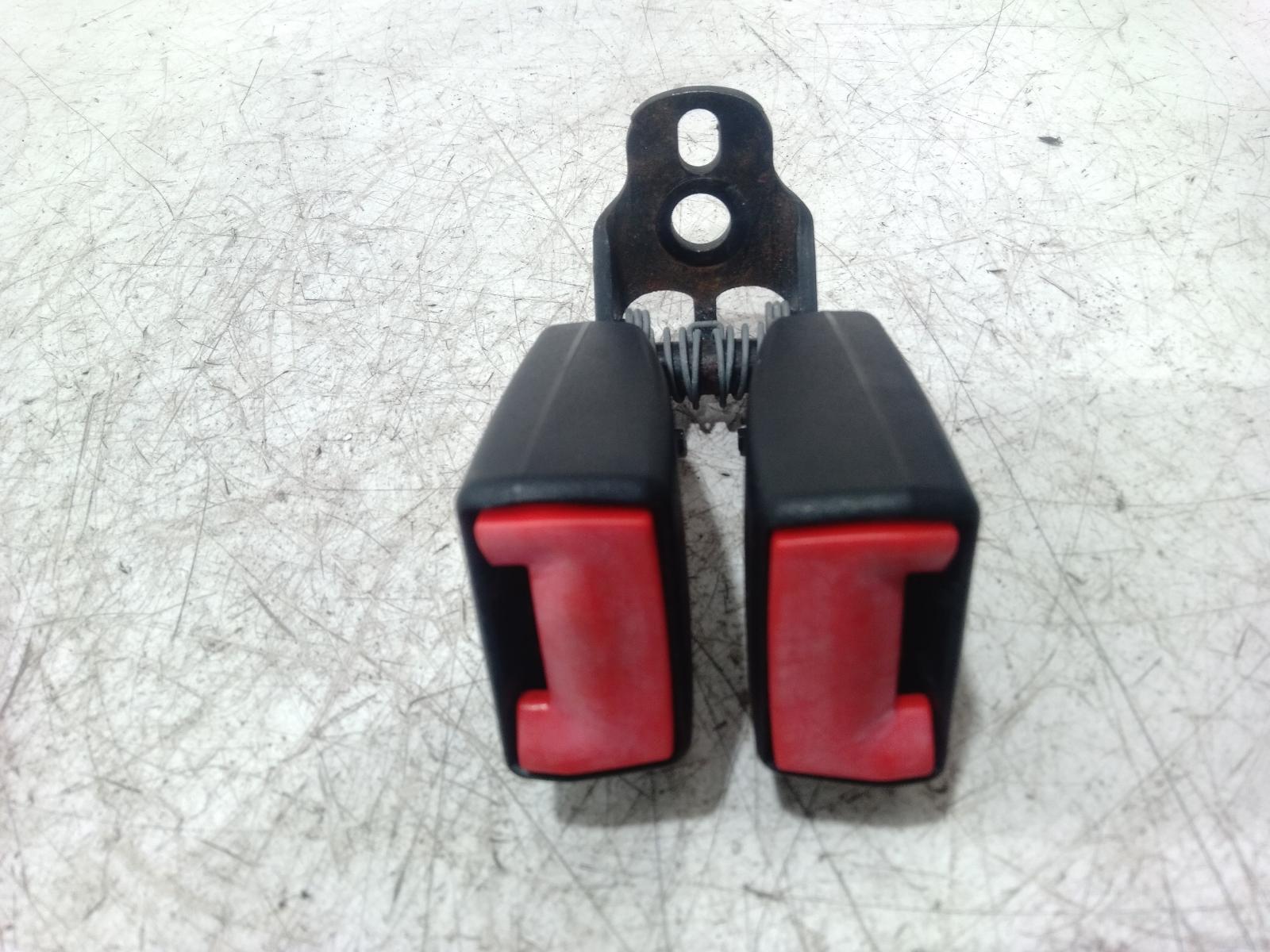 Seat_Belt_Stalk