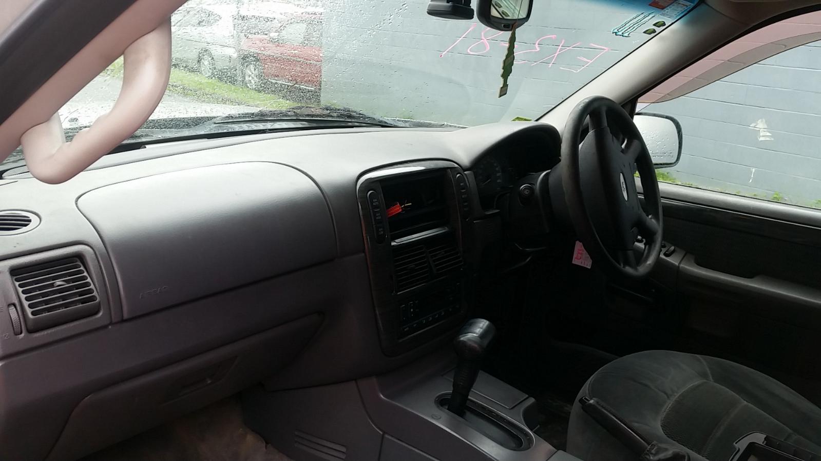 Ford Explorer - UT 2001-2005