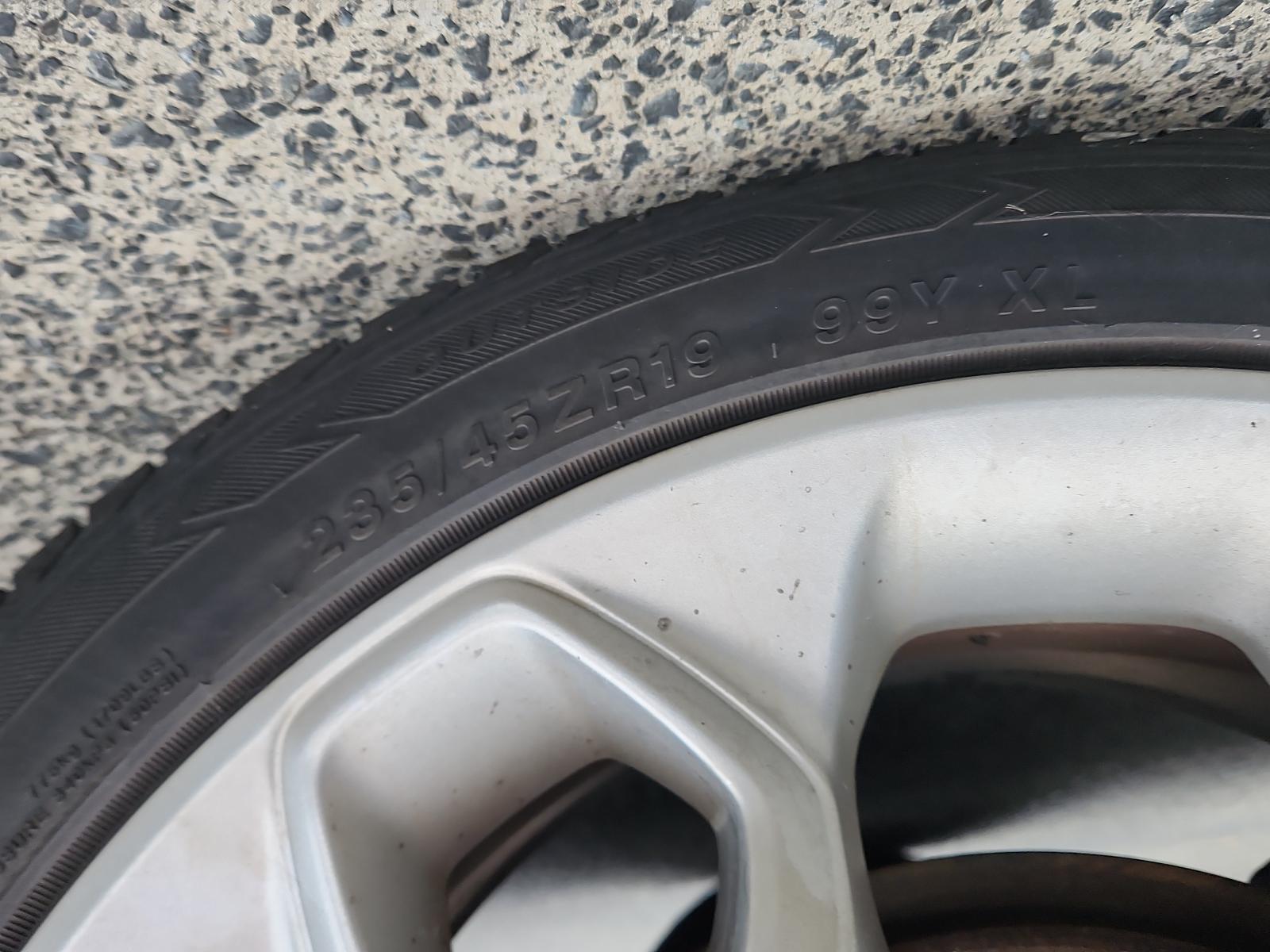 Ford Kuga - TE 2012-2013