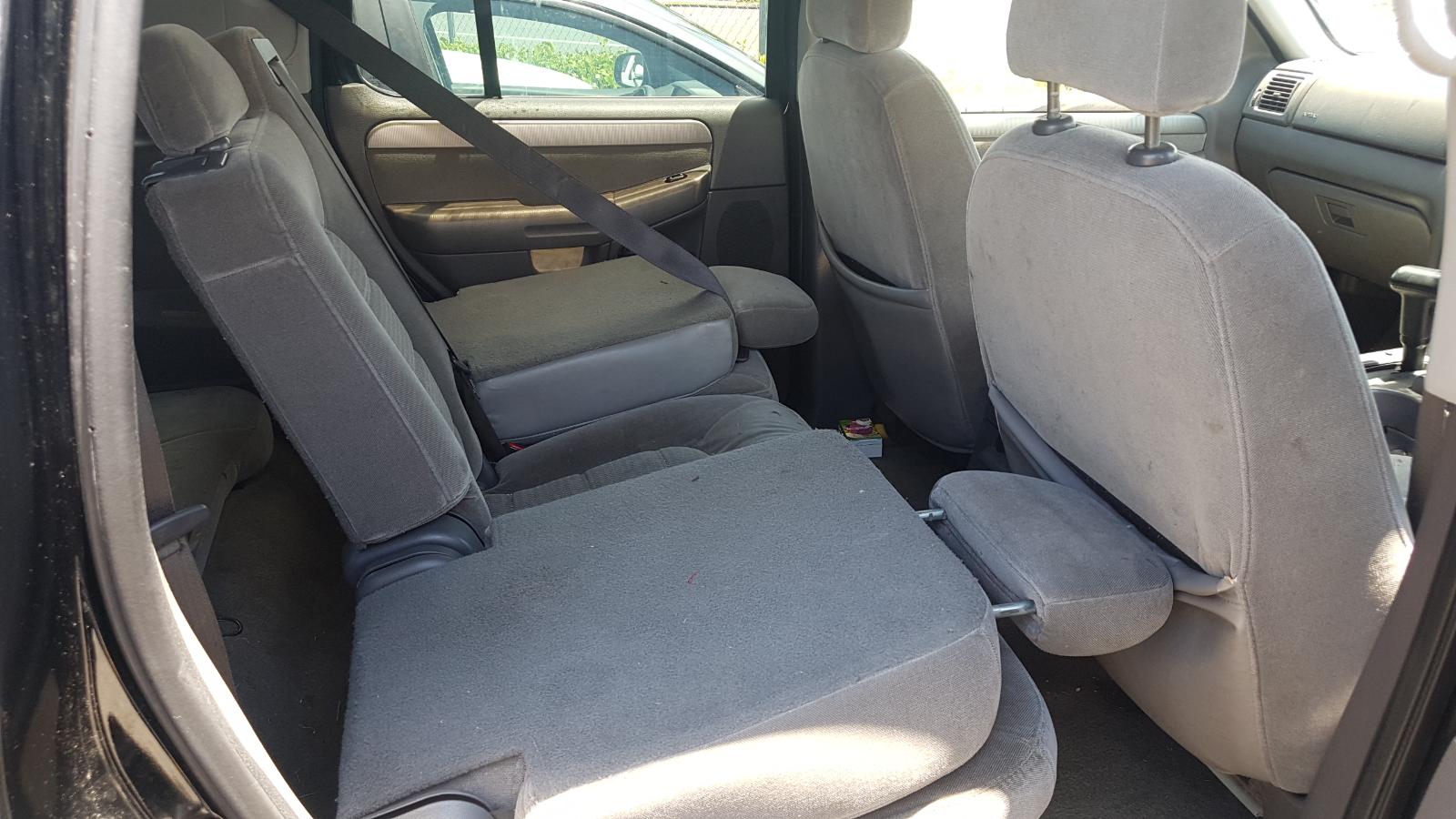 Ford Explorer - UT 2001-2005