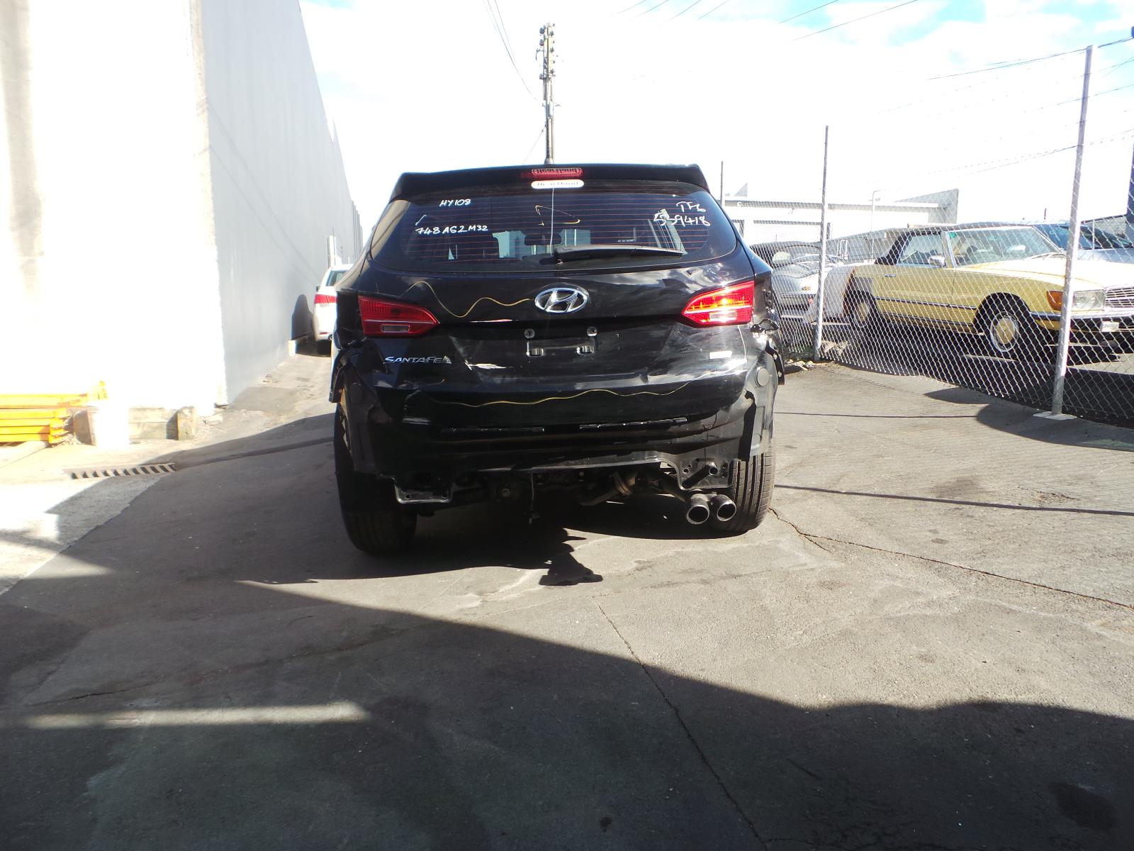 Hyundai Santa Fe - 2013-Present