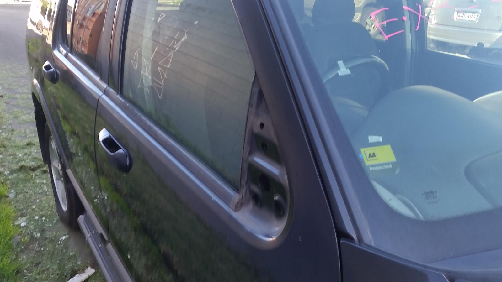 Ford Explorer - UT 2001-2005