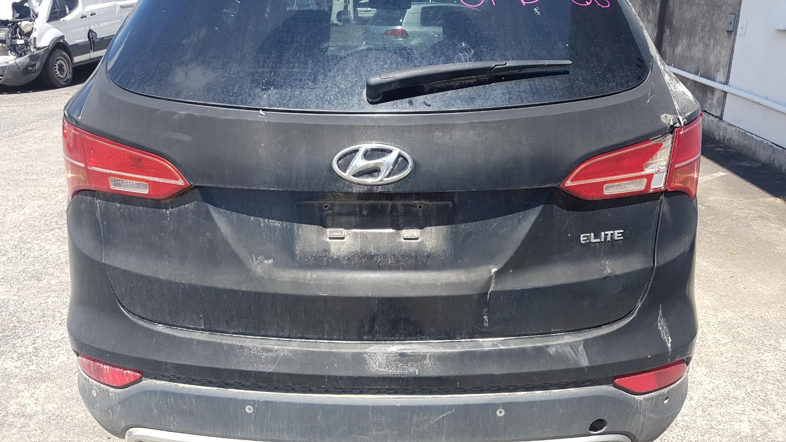 Hyundai Santa Fe - 2013-Present