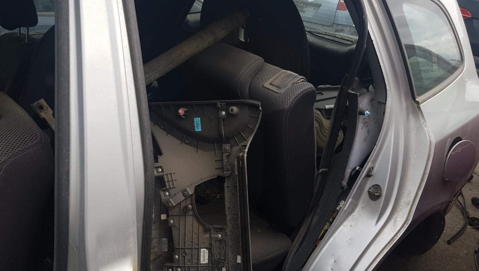 Hyundai Santa Fe - 2006-2012