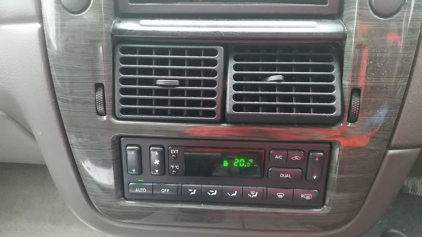 Ford Explorer - UT 2001-2005