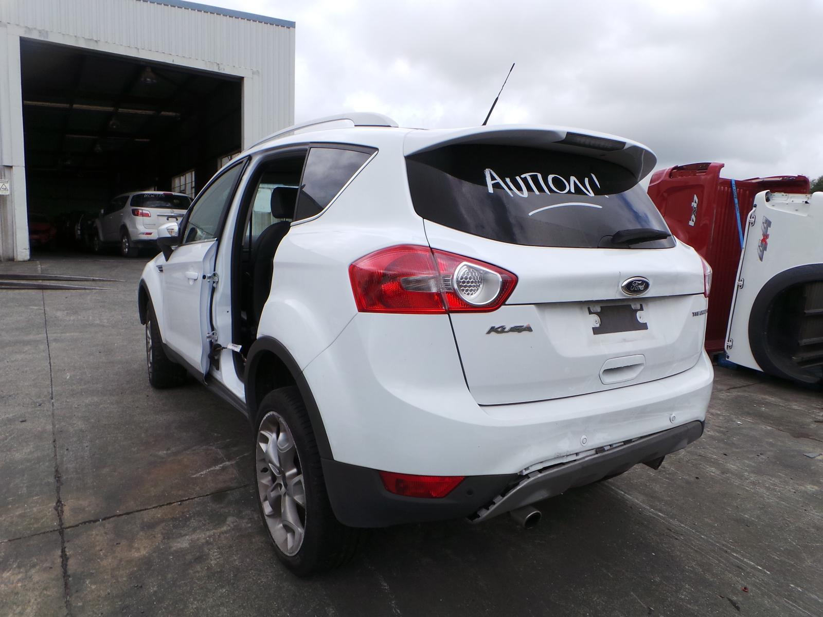 Ford Kuga - TE 2012-2013