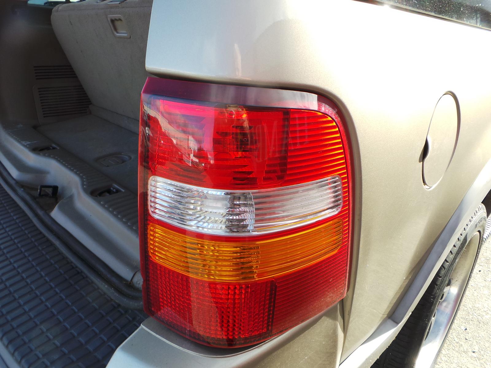 Ford Explorer - UT 2001-2005