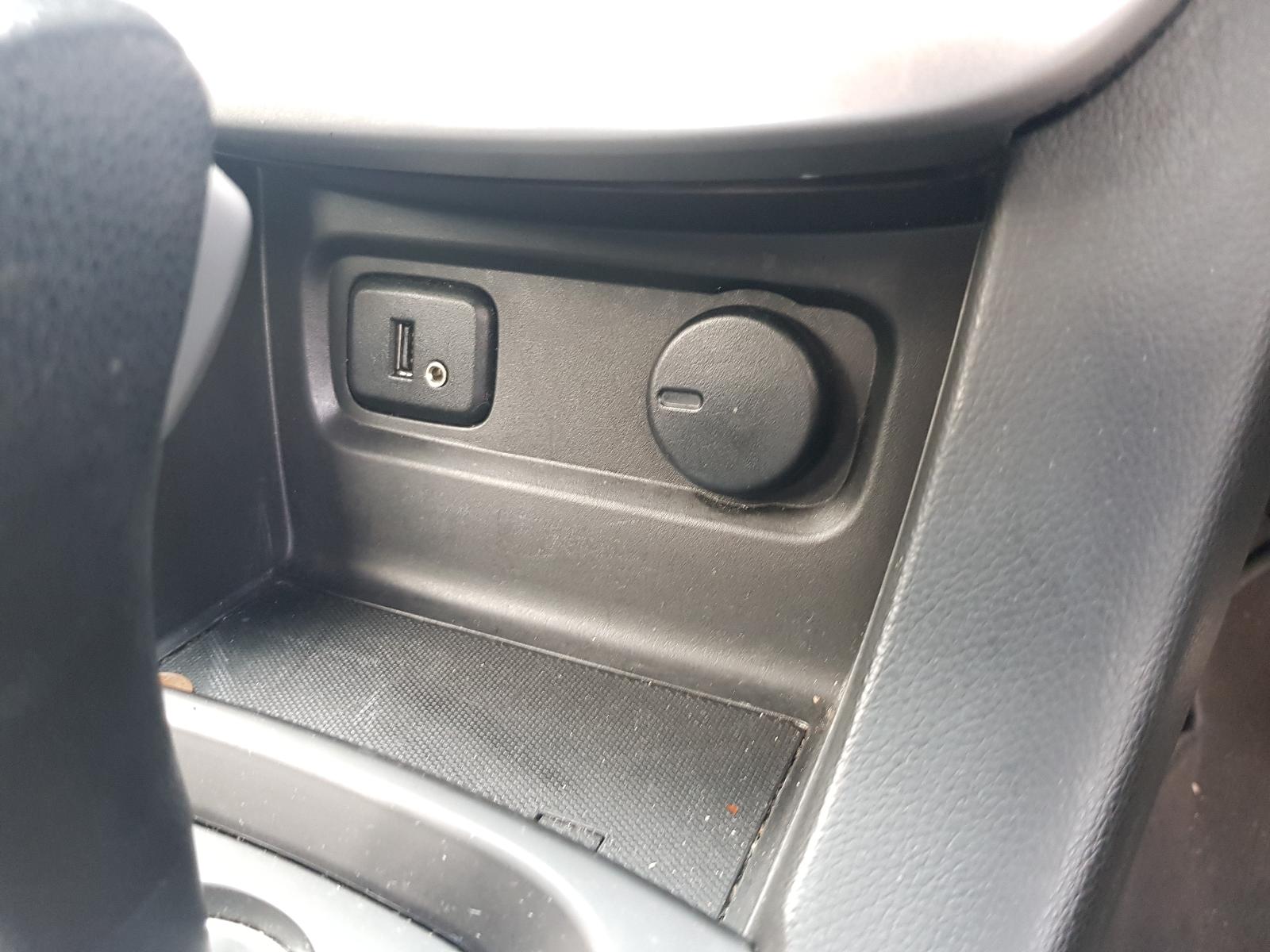 Holden Captiva - Captiva 7 2011-Present